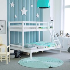 Dreibettzimmer Etagenbett