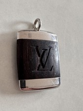 Louis VUITTON Anhänger ohne Halskette. Top Zustand 