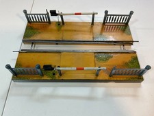 Märklin  Spur 0 oder 1, uralter Bahnübergang, funktioniert, Blechspielzeug