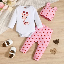 Neugeborenes Mädchen