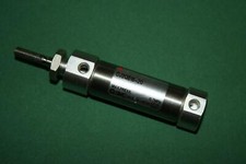 Ein mini Pneumatischer Druckluftzylinder von SMC