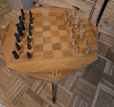 Schach / Schachtisch mit allen