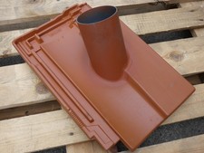 Erlus Karat XXL Dachdurchführung   Tonziegel mit PVC Rohr rot natur