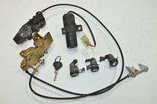 Honda Pantheon FES 125 FJ05 Schloss Schlosssatz Zündschloss Helmfachschloss lock