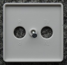 Merten Radio/TV Zentralabdeckung 294519 polarweiß alte Fläche kaum benutzt super