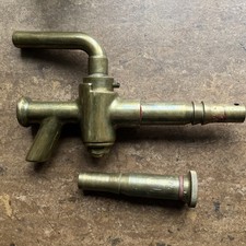 Alter Messing-Zapfhahn-