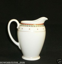 Rosenthal Classic Rose Aida Ariston Pearl China Milchkännchen 0,2 lt. Inhalt