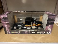 Peterbilt 359 + Trailer 1:24