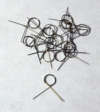 Carrera Servo 160: Spreizfeder 20St