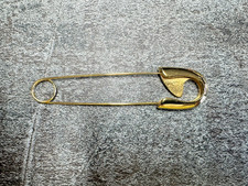 Dior Sicherheitsnadel Gold