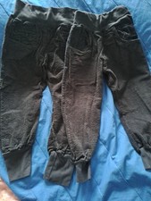 2 Cordhosen ohne Knöpfe