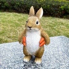 Osterhase Figur mit Karotten