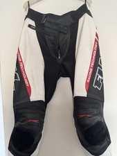 Motorradhose, Lederkombi