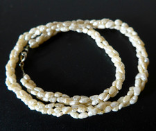 Kette aus Perlen 3 Reihig länge -ca 42,0cm