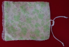 Vermutlich alte Strumpftasche weiß/grün, Original 50/60iger Jahre