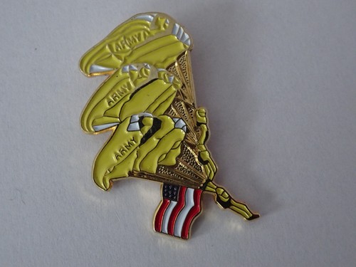 Pin badge abzeichen - pin, crest