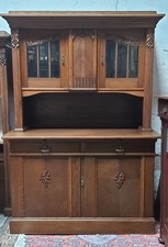 Omas antikes Küchenbuffet