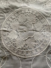 Antike Mitteldecke Rund Tischwäsche schneeweiß Blätter Kreise ø 53 cm