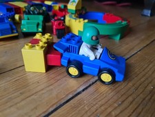 90er Vintage LEGO DUPLO Rennwagen mit Fahrer, blau Nummer 2 -- Racing Formel 1 