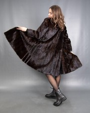 5948 SUPERIOR BLACKGLAMA NERZ MANTEL PELZ JACKE SWINGER PELZ SCHÖNE OPTIK GR M