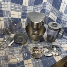 Kenwood KM280 Silber Küchenmaschine mit Aufsätzen **SIEHE FOTOS**