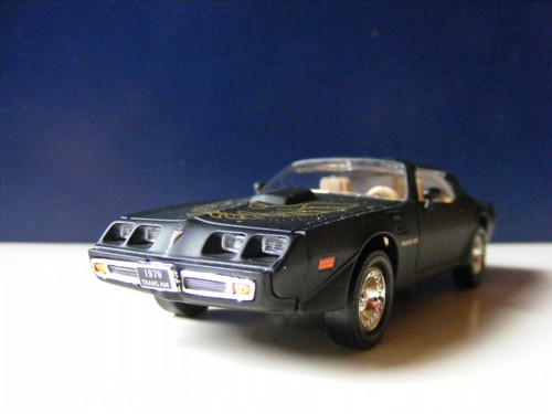 Pontiac trans am - 1:43,
