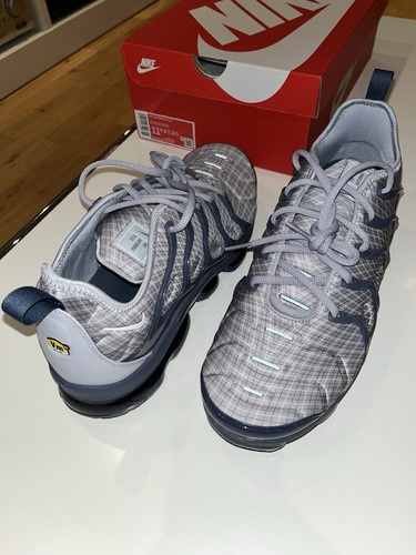 Nike air vapormax plus wolf - nike,