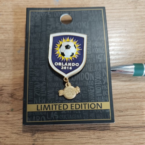 Hard rock cafe pin - cafe,