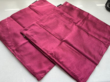 2 Kissenbezüge aus Seide in magenta-rot