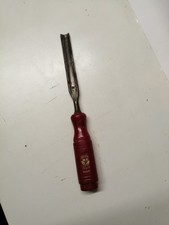 Rundstemmeisen Kirschen mit Rotem Griff  12 Breite, Eisen 10 Cm