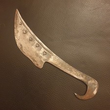 HANDGESCHMIEDET  MESSER