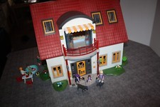 Playmobil 4279 Wohnhaus mit Einrichtung und Garten