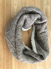 Schal Loop von TCM (Guter