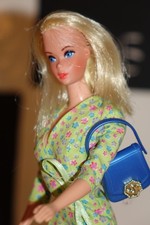 Vintage Mattel  Barbie mit Outfit   1966 Selten   Korea  RAR  Sammlung Modepuppe