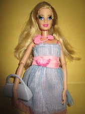 B598) ALTE BLONDE BARBIE ECHTE