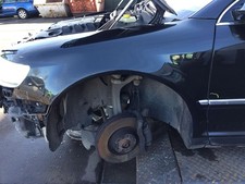 VW Phaeton original Kotflügel links Seitenteil R9V Tarantellaschwarz Bj 2006