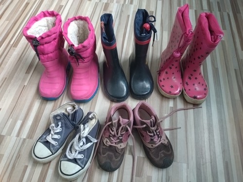 Großes schuhset 25 - großes,
