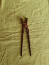 Alte Feuerzange Schmiedezange Deko