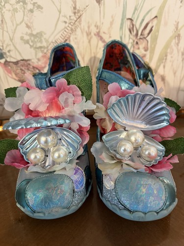 Irregular choice seafoam queen - seafoam,