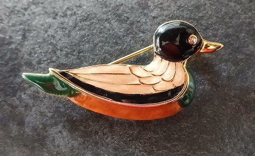 Modeschmuck brosche ente aus - modeschmuck,