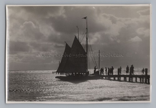 Segelboot mit abendstimmung - segelboot,