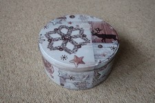 Blechdose Weihnachten Sterne Rentier Ø 16,7 cm, Höhe 7,8 cm