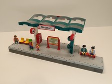 Playmobil 4382 Neustadt Bahnsteig Eisenbahn