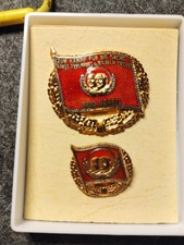 19 DDR Medaillen und