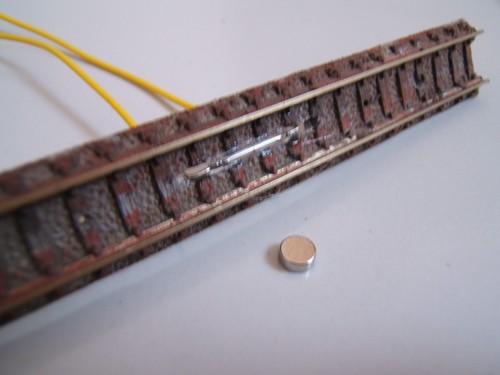 Kontaktgleis mit magnet - mit,