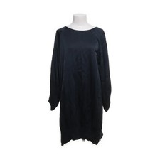 Rabens Saloner, Kleid