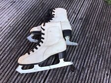 Leder Eiskunstlaufschuhe Schuhgröße 36. In Weiß