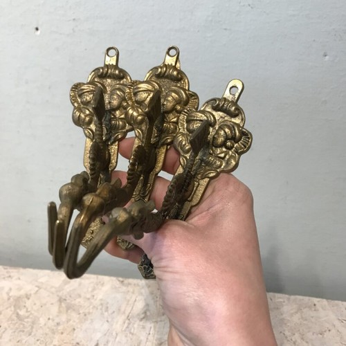 Hooks brass dragon lovers - brass,