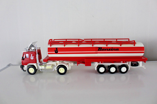 Liaz benzina tanklastzug monti - benzina,