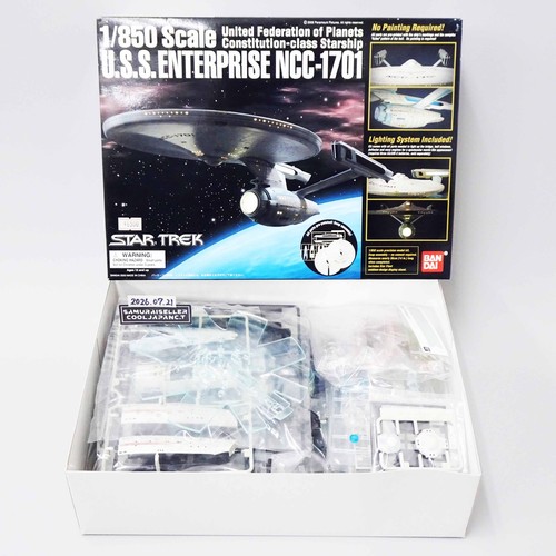 Bandai star trek - star, uss